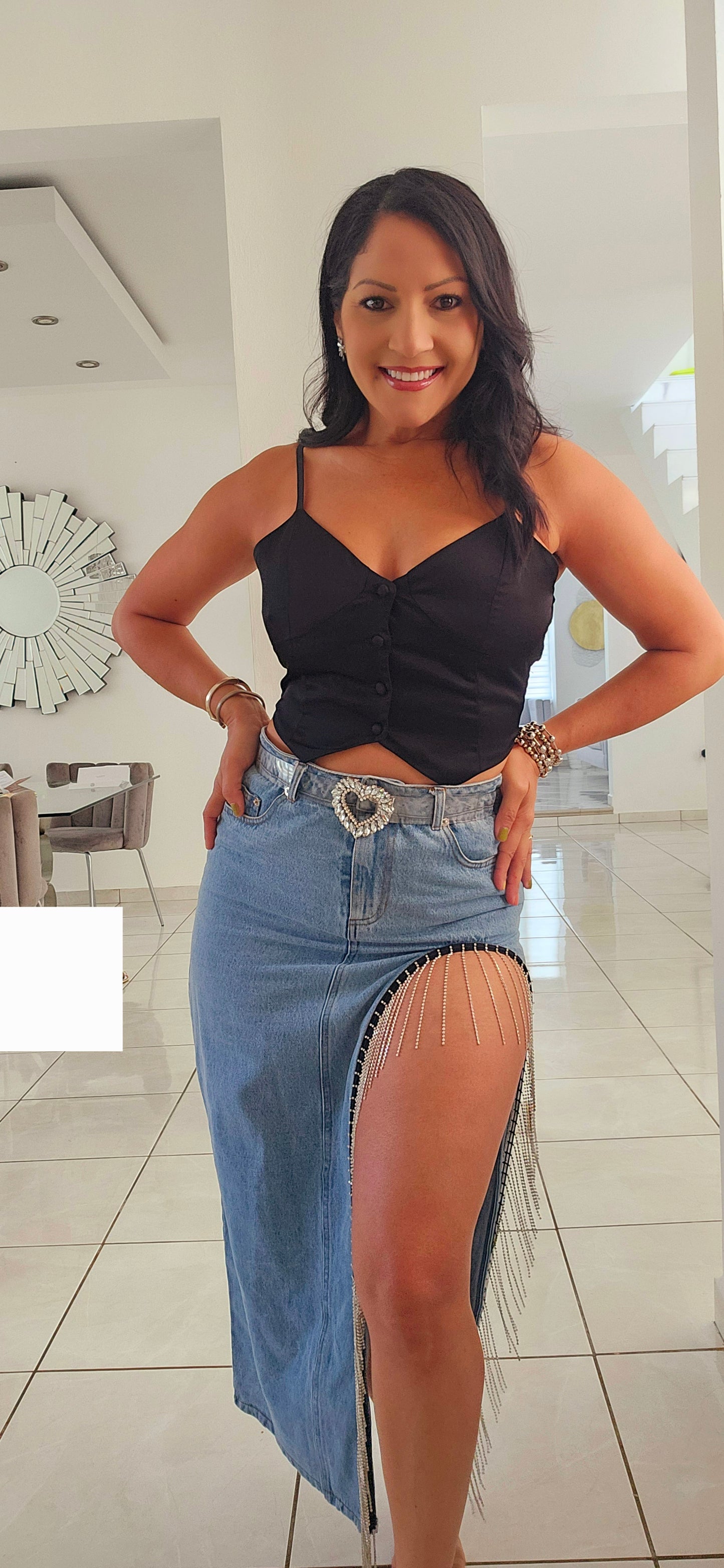 What a skirt!