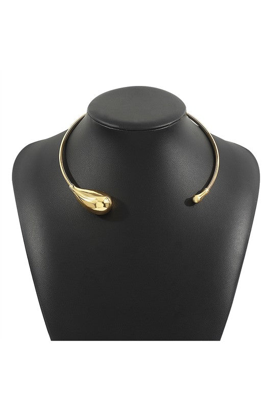 Asymmetric Teardrop Necklace