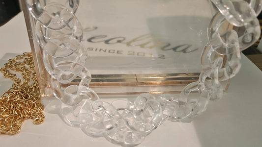 Clutch see thru with clear chain