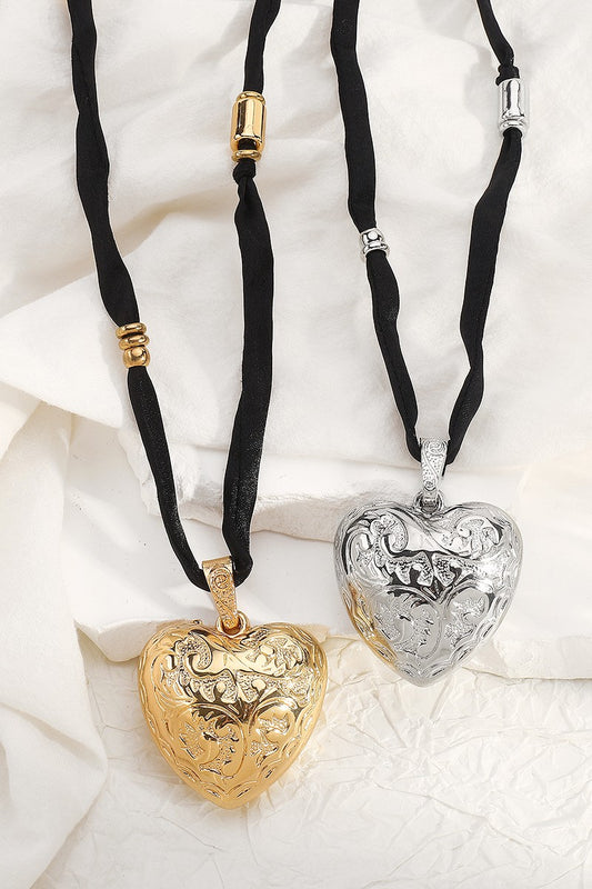 Vintage Heart Pendant Necklace Silver