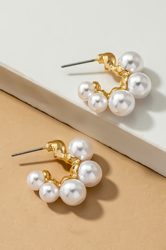 Round Pearls Earrings