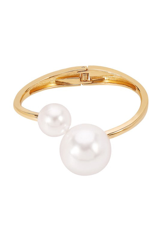 Chunky Pearls Bracelet