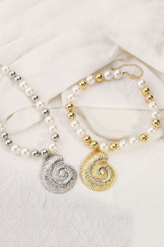 Conch Necklace - Gold